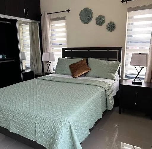 Villa Casa Bella Vista @ Pyramid Point